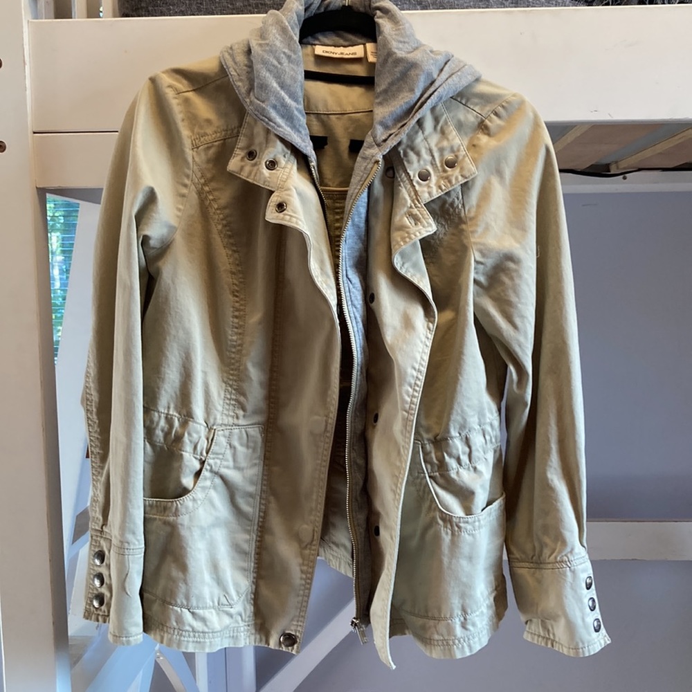 DKNY Jeans Medium Utility Jacket with Hood Khaki Cotton Jacket Tan Pockets